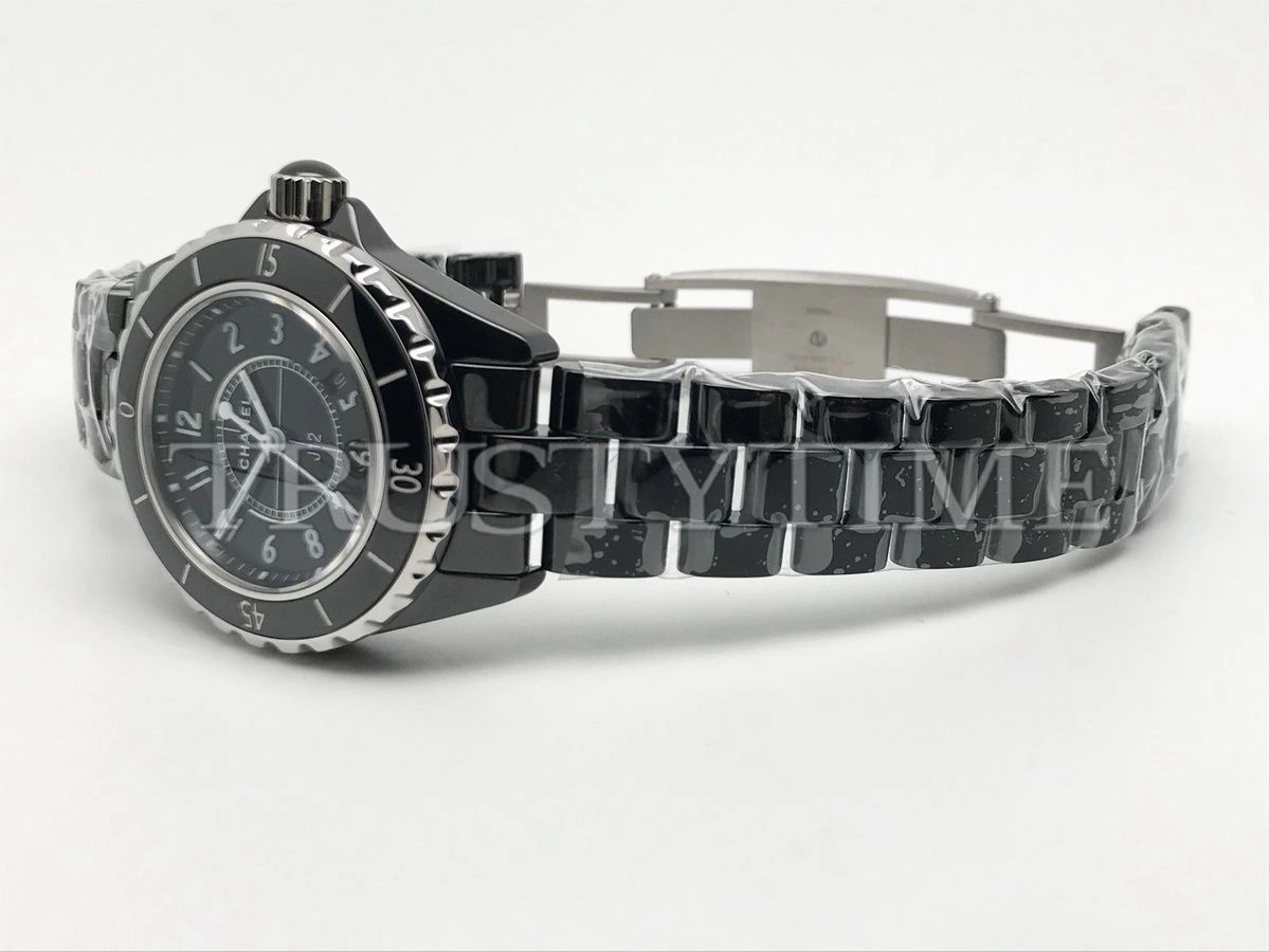 Копия часов Chanel J-12 33 H0682