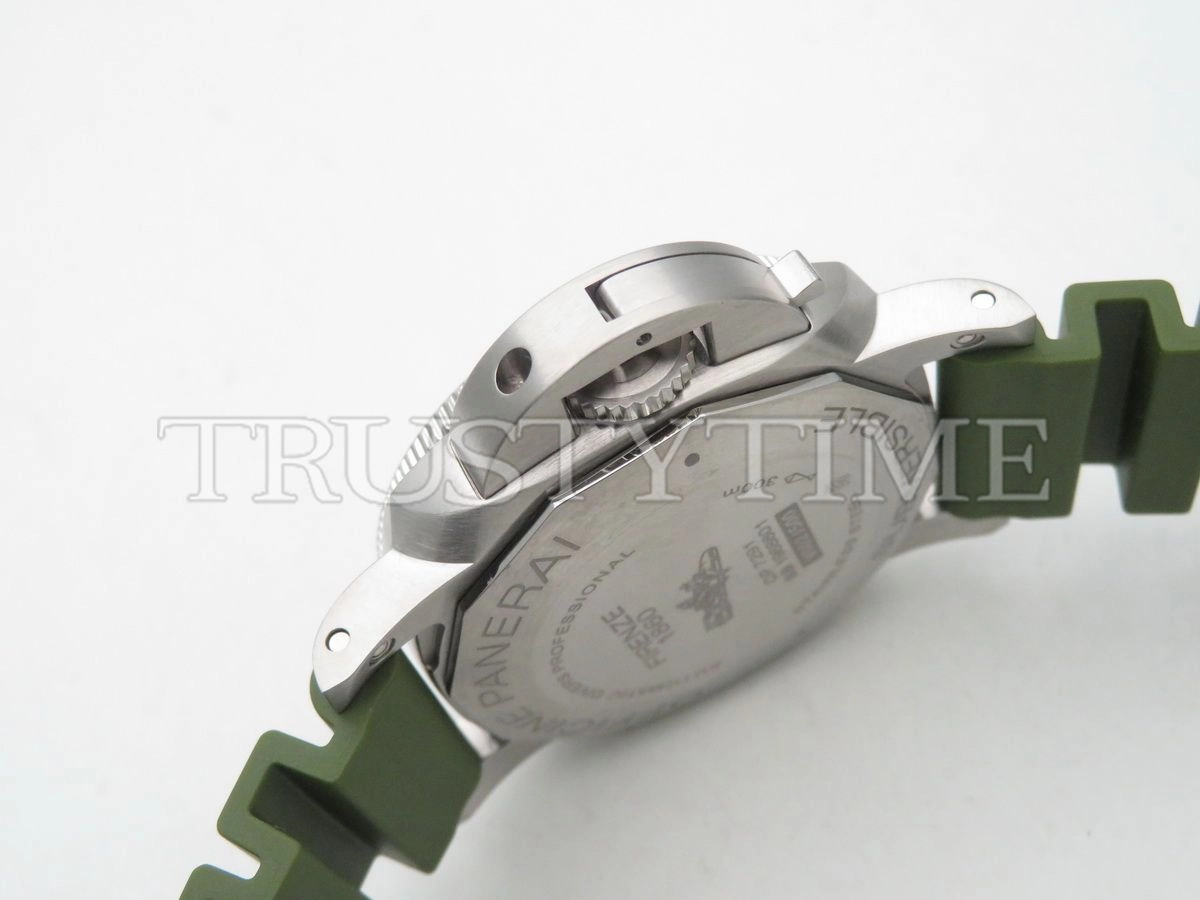 Копия часов Panerai Luminor Submersible 3 Days Automatic 42mm PAM01055