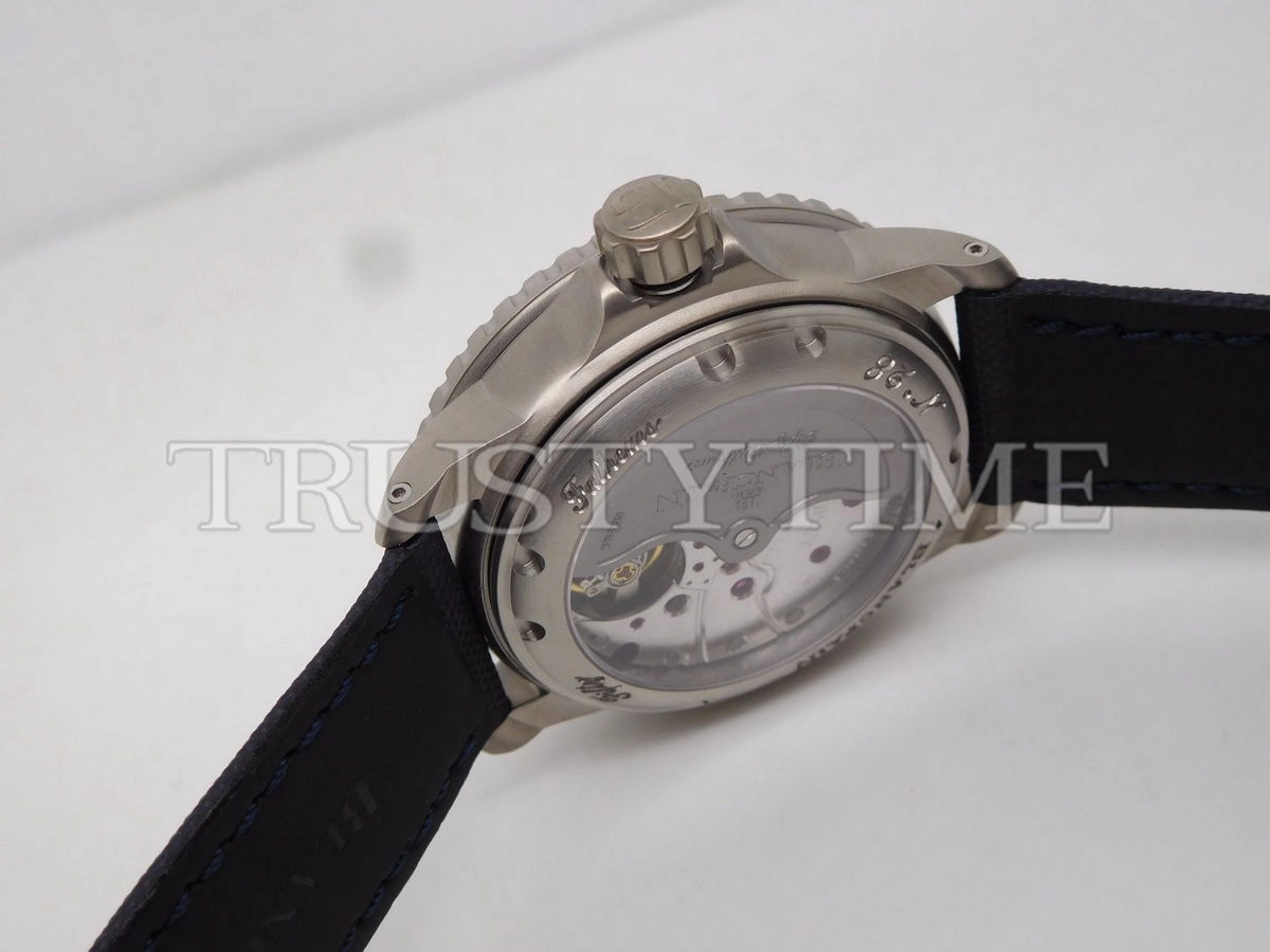 Копия часов Blancpain Fifty Fathoms 5015-12B40-O52A