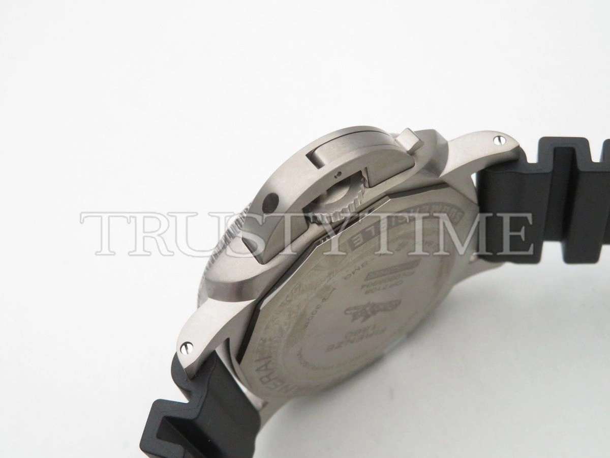 Копия часов Panerai Luminor Submersible 3 Days Automatic BMG-Tech 47mm PAM00692