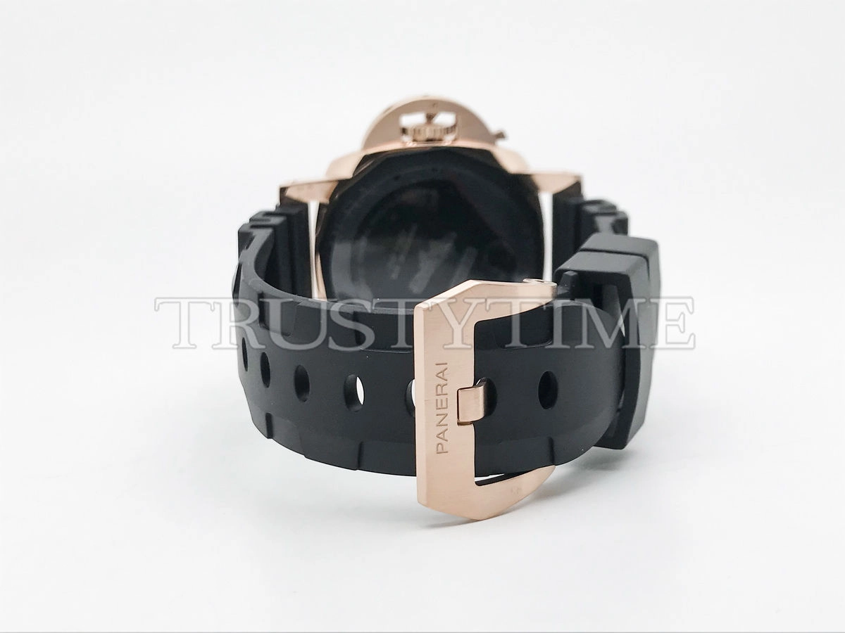 Копия часов Panerai Submersible Goldtech™ 42mm PAM02164