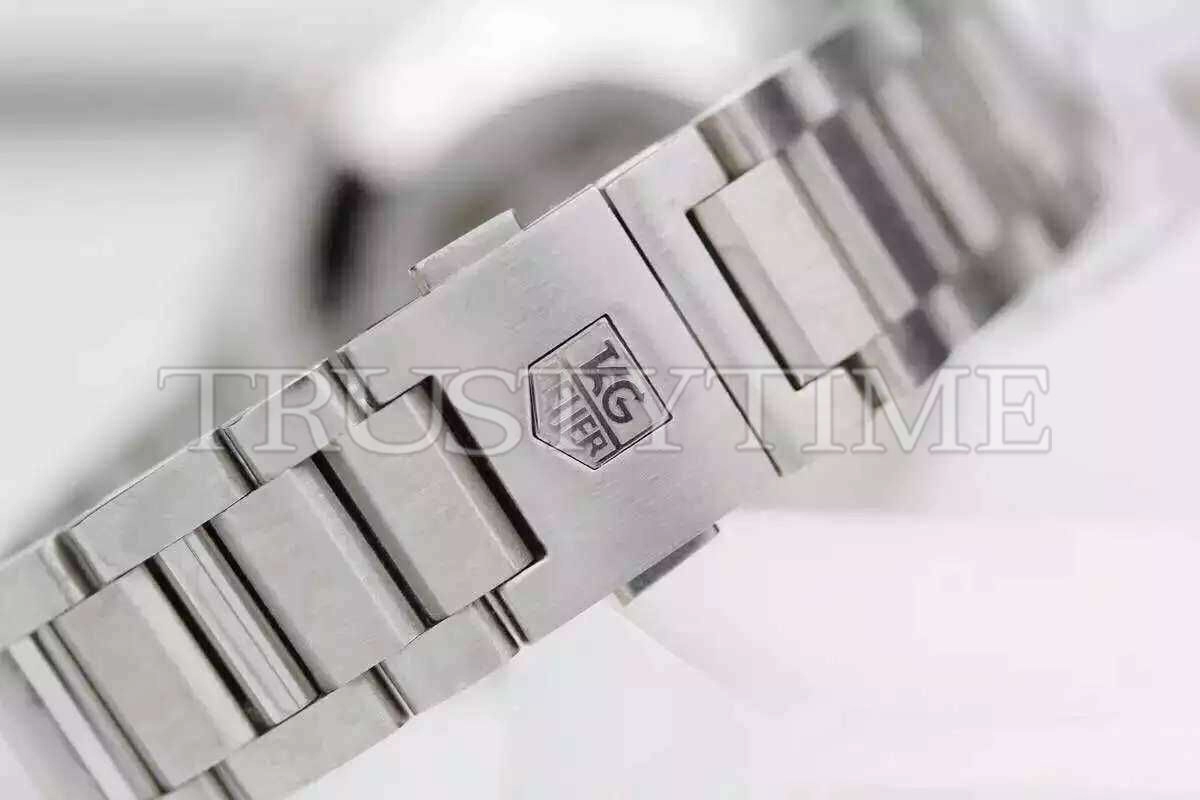 Копия часов Tag Heuer Grand Carrera Calibre 36 RS2 43mm CAV5115.BA0902