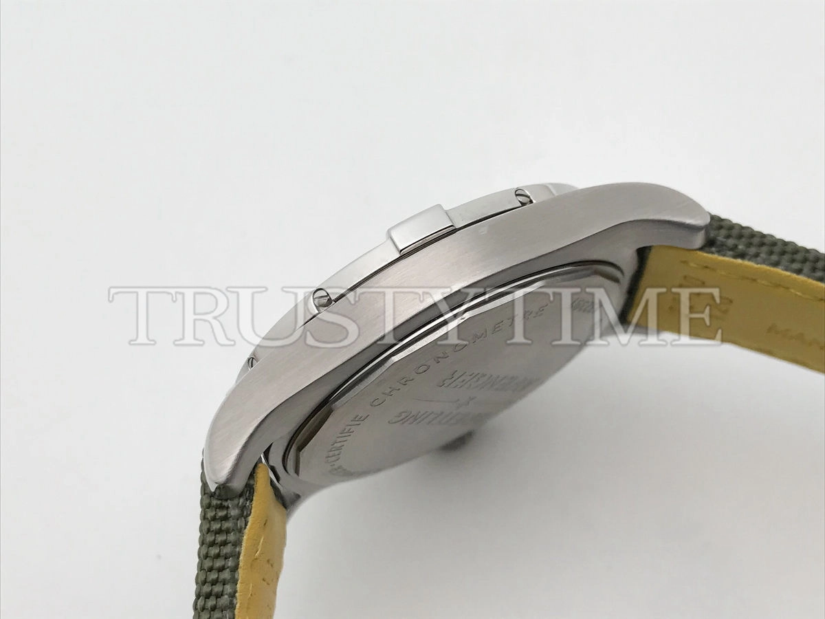 Копия часов Breitling Avenger Automatic 43 A17318101L1X1