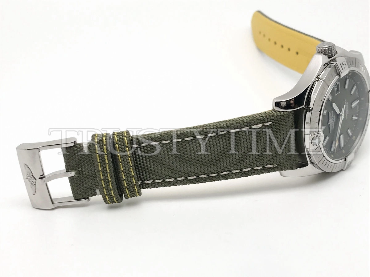 Копия часов Breitling Avenger Automatic 43 A17318101L1X1
