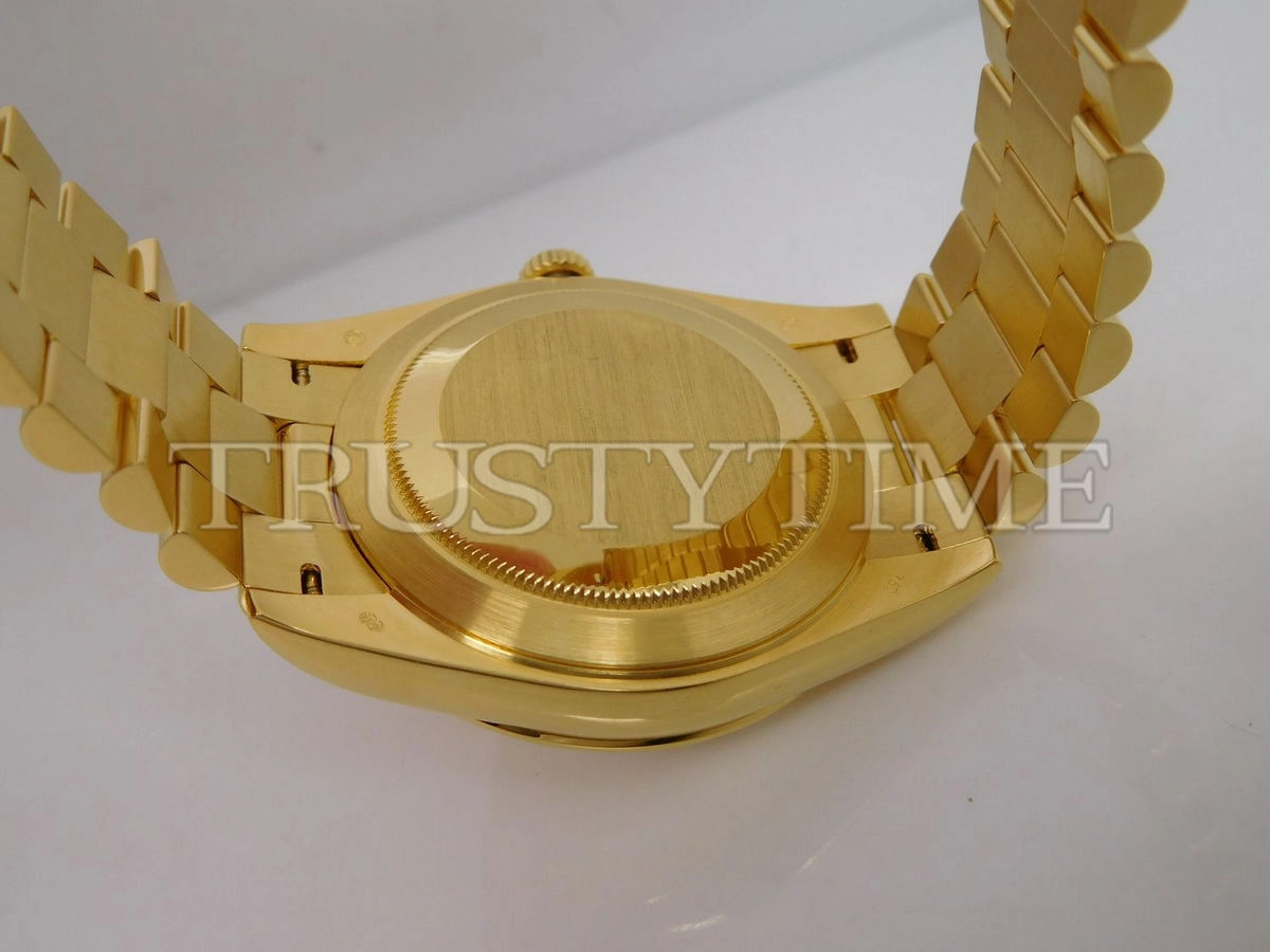 Копия часов Rolex Day-Date 40mm 228238-0006
