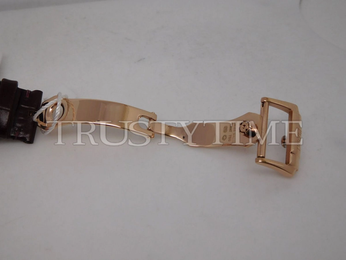 Копия часов Piaget Emperador Coussin Dual Time 42mm G0A32020