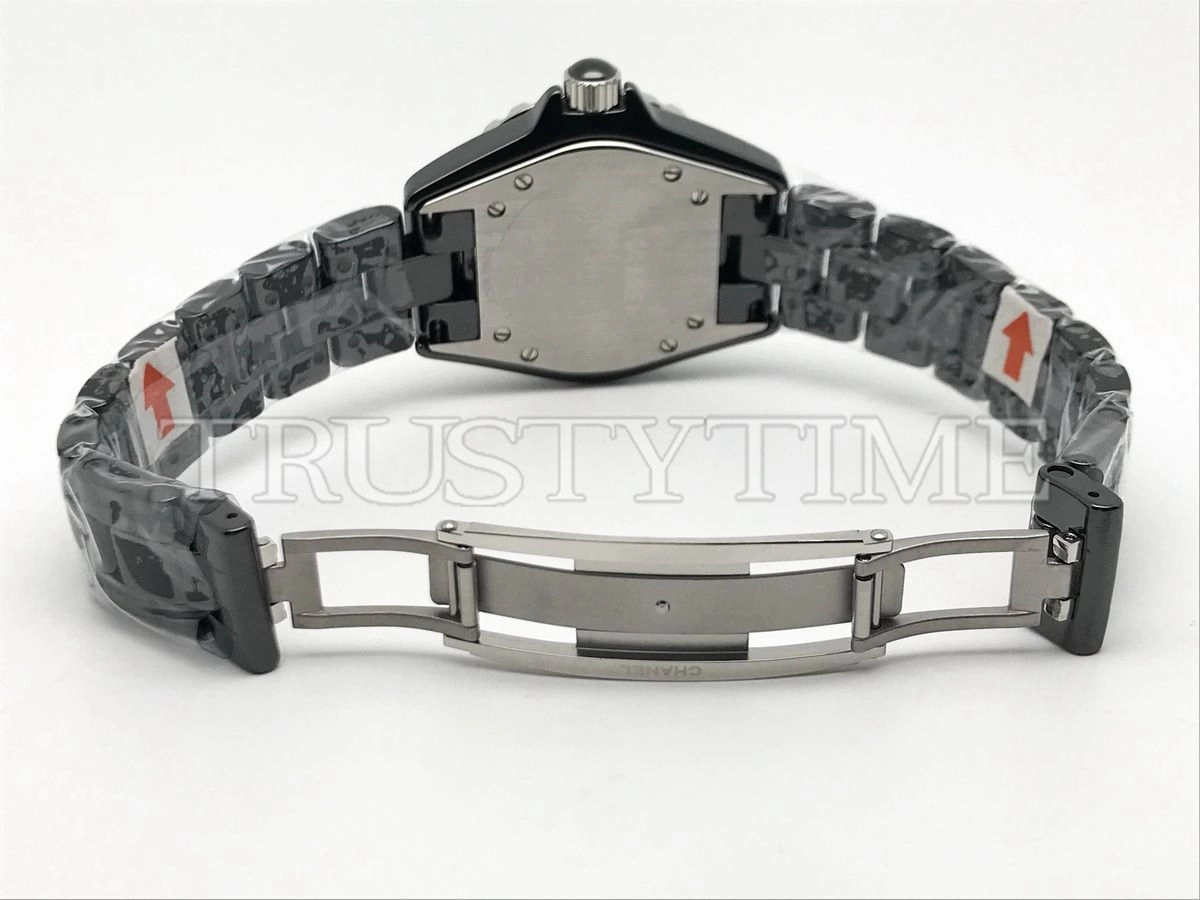 Копия часов Chanel J-12 33 H0682