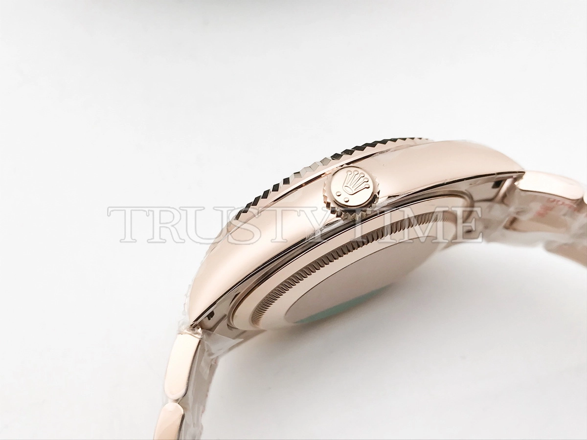 Копия часов Rolex Sky-Dweller 42mm 326935-0002