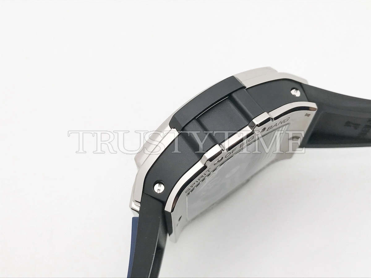 Копия часов Hublot Spirit Of Big Bang Titanium 42 642.NX.7170.RX