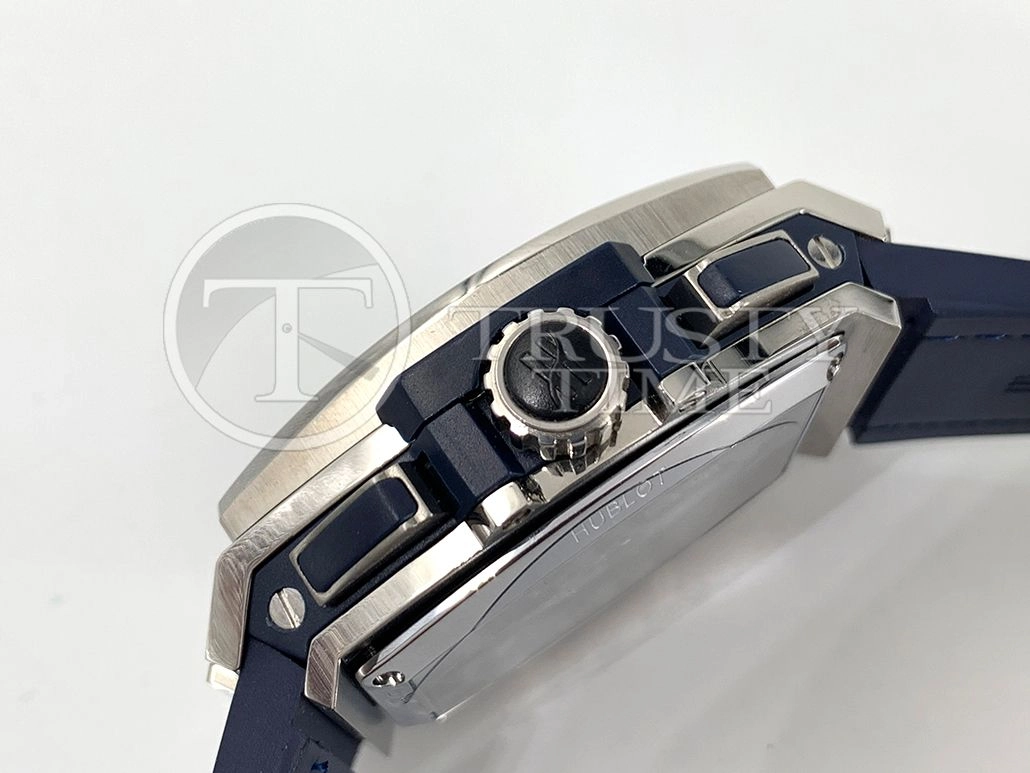 Копия часов Hublot Spirit of Big Bang 601.NX.7170.LR