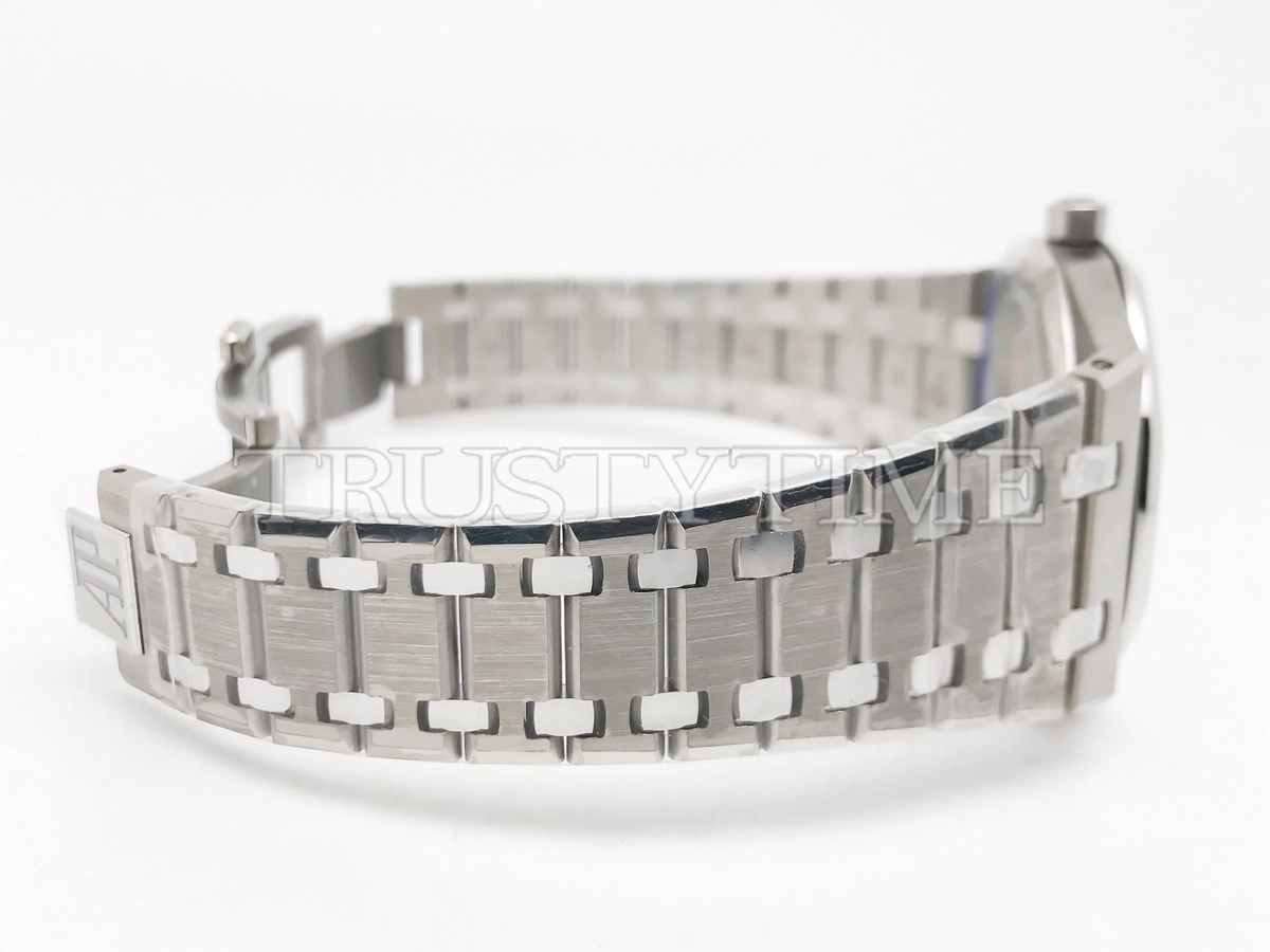 Копия часов Audemars Piguet Royal Oak Jumbo Extra-Thin Titanium 16202XT.OO.1240XT.01