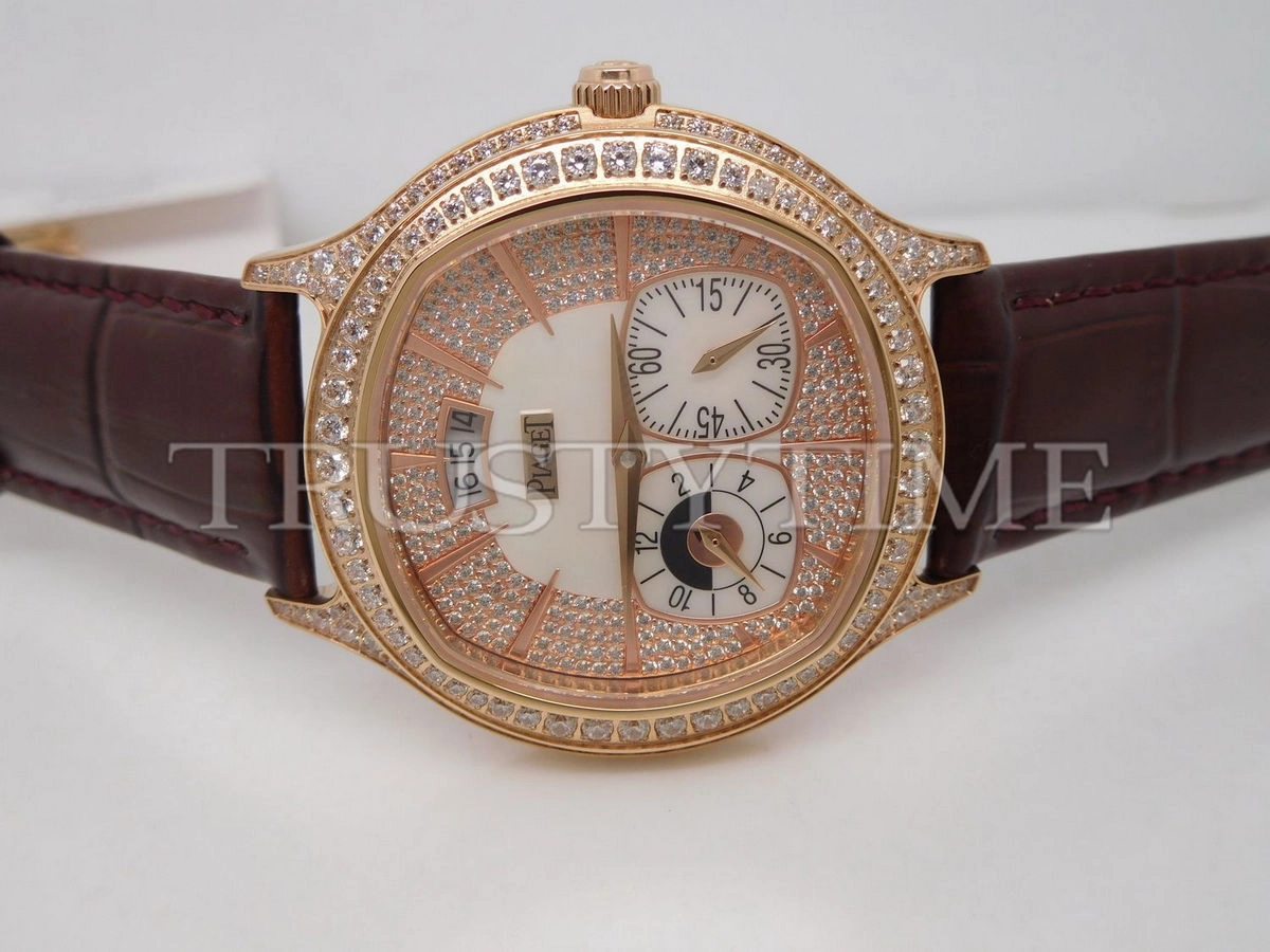 Копия часов Piaget Emperador Coussin Dual Time 42mm G0A32020