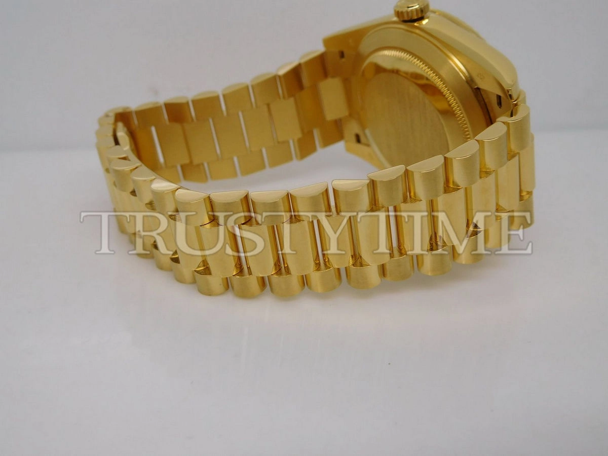 Копия часов Rolex Day-Date 40mm 228238-0006