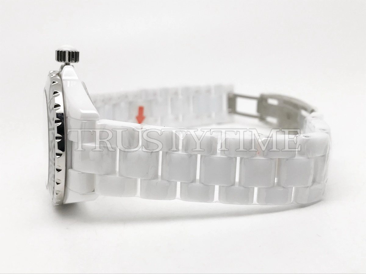 Копия часов Chanel J-12 Graffiti 38 H5240