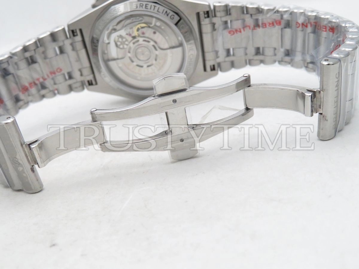 Копия часов Breitling Chronomat B01 42 AB0134101K1A1