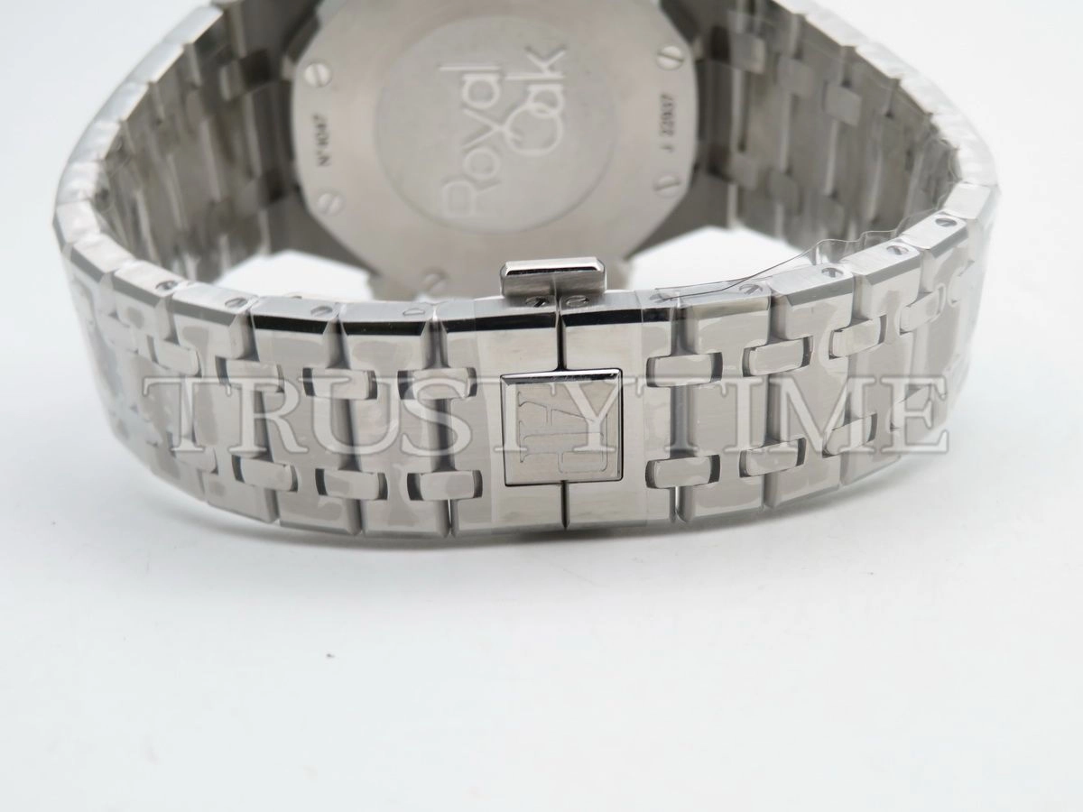 Копия часов Audemars Piguet Royal Oak Chronograph 26320ST.OO.1220ST.02
