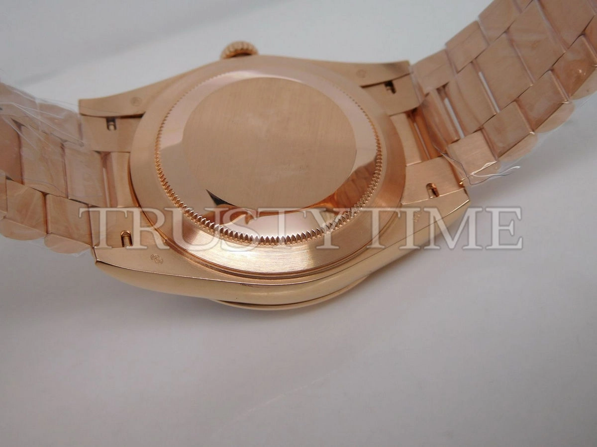 Копия часов Rolex Day-Date 40mm 228235-0006