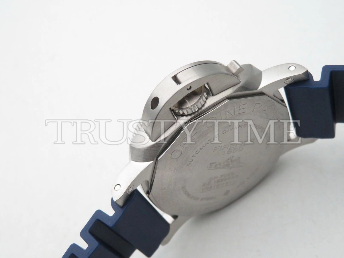 Копия часов Panerai Luminor Submersible 3 Days Automatic Acciaio 42mm PAM00959