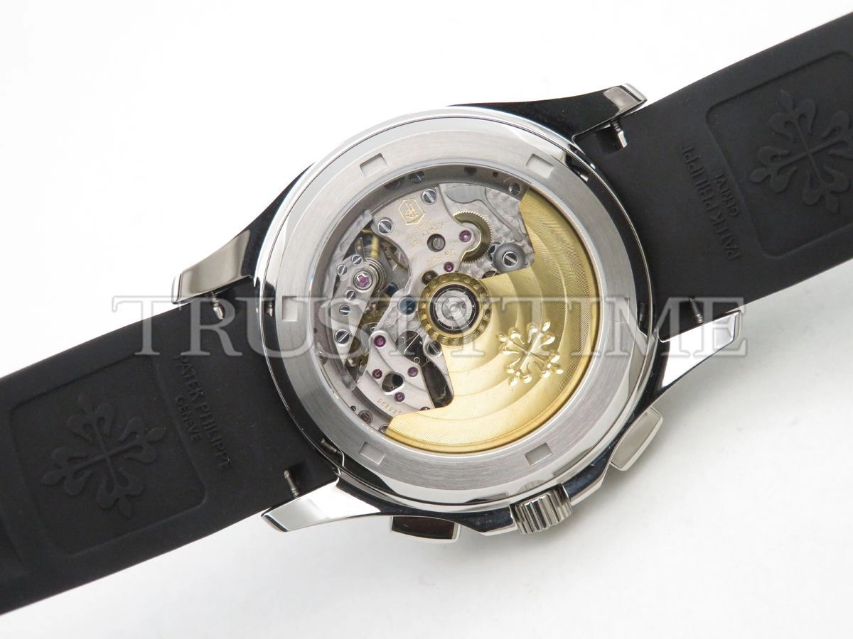 Копия часов Patek Philippe Aquanaut Chronograph 42mm 5968A-001