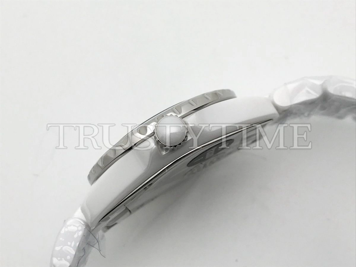 Копия часов Chanel J-12 33 Graffiti H5239