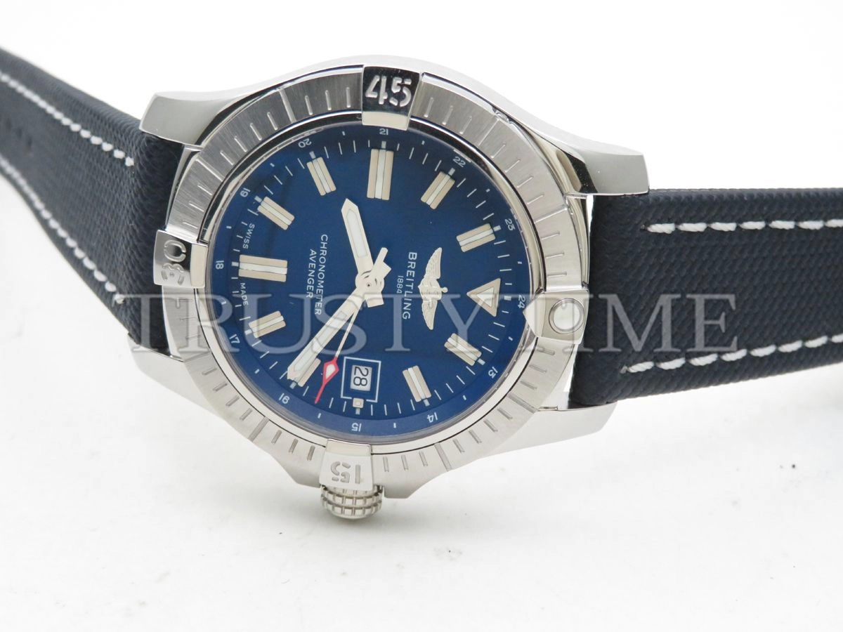 Копия часов Breitling Avenger Automatic 43 A17318101C1X1