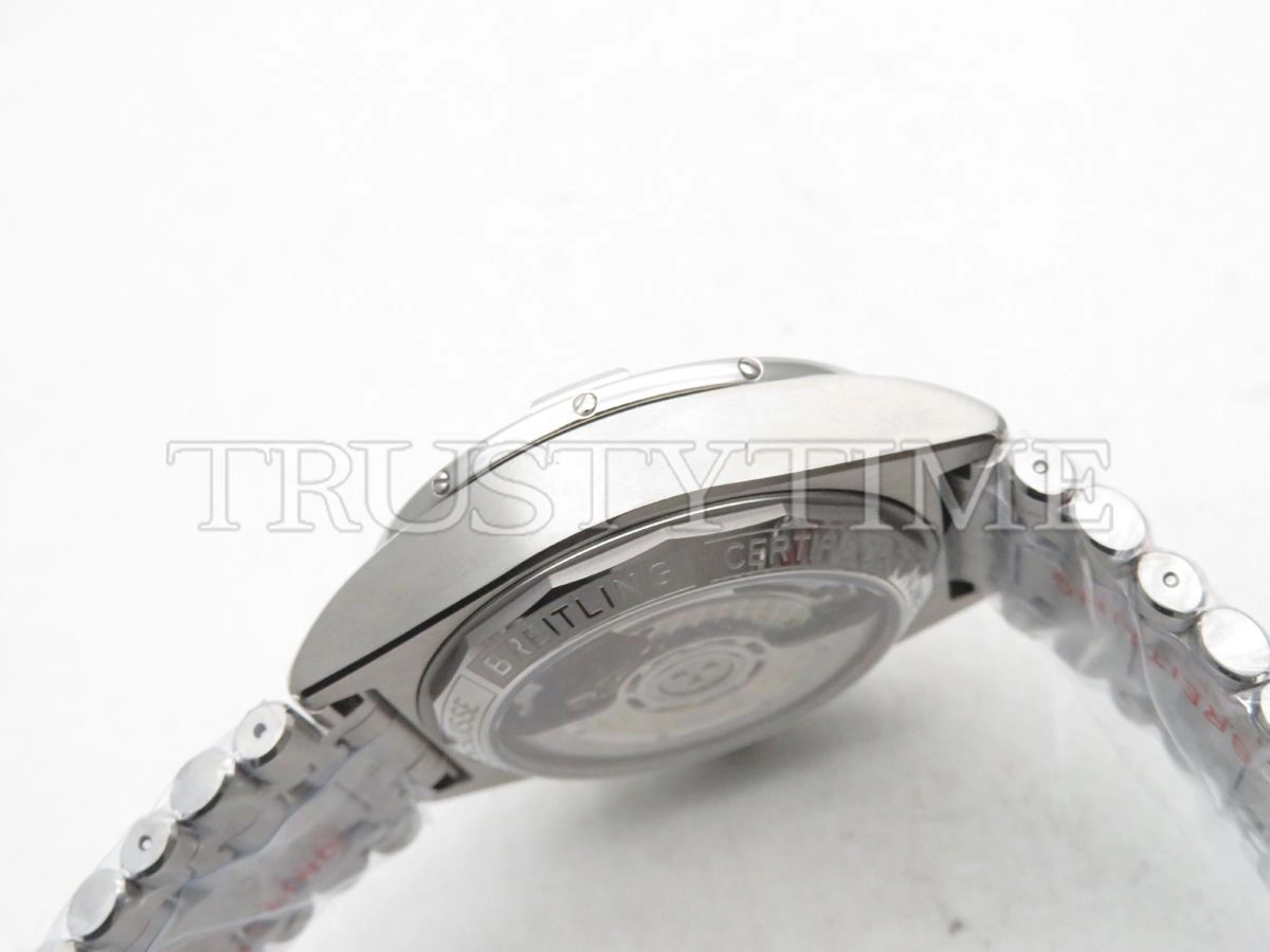 Копия часов Breitling Chronomat B01 42 AB0134101B1A1