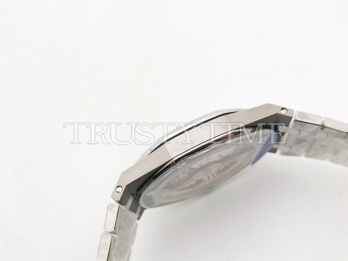 Копия часов Audemars Piguet Royal Oak Jumbo Extra-Thin Titanium 16202XT.OO.1240XT.01