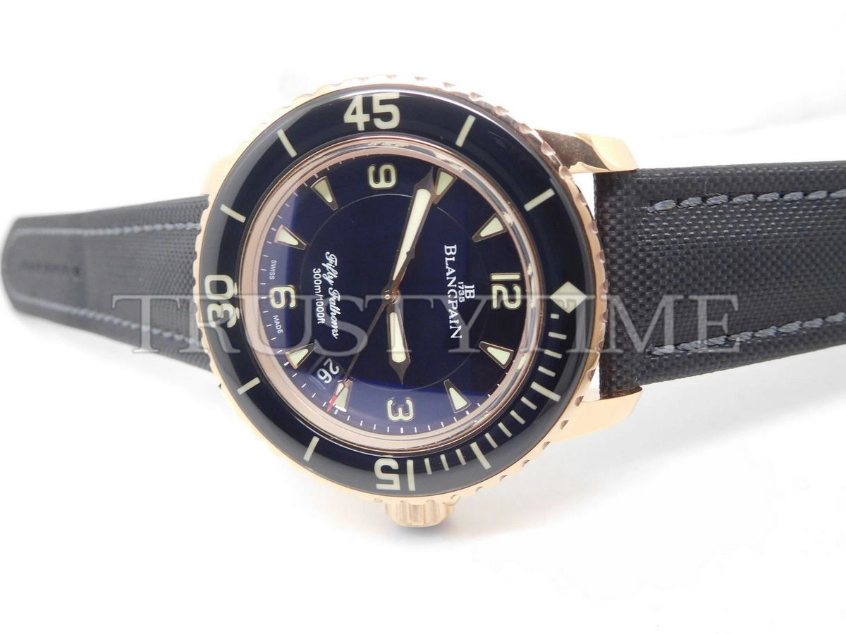 Копия часов Blancpain Fifty Fathoms 5015-3630-52A