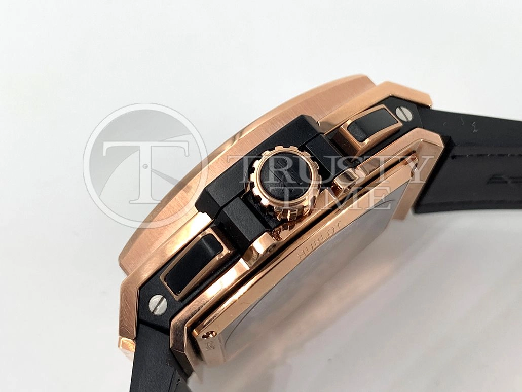 Копия часов Hublot Spirit of Big Bang 45 King Gold 601.OX.0183.LR