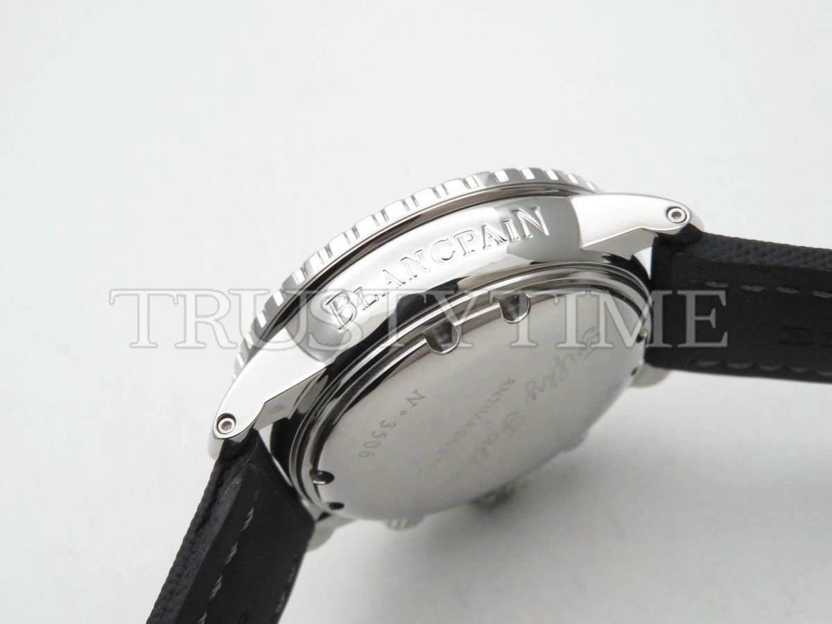 Копия часов Blancpain Fifty Fathoms Flyback Chronograph 5885F-1130-52