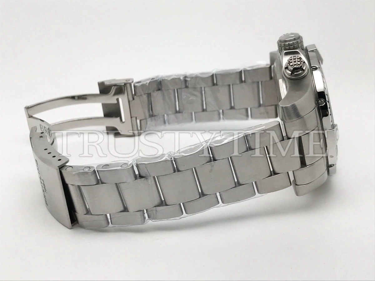 Копия часов Breitling Avenger Chronograph 45 A13317101B1A1