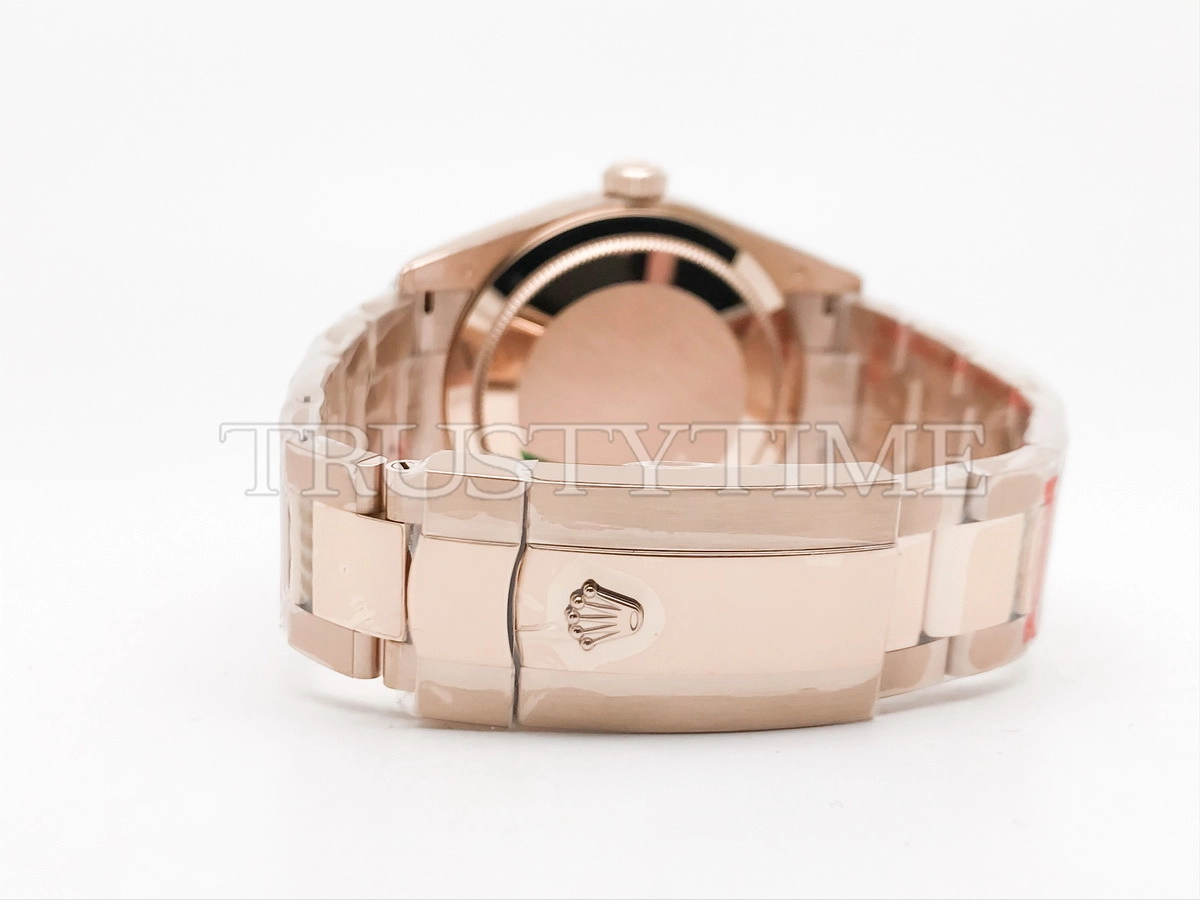 Копия часов Rolex Sky-Dweller 42mm 326935-0003