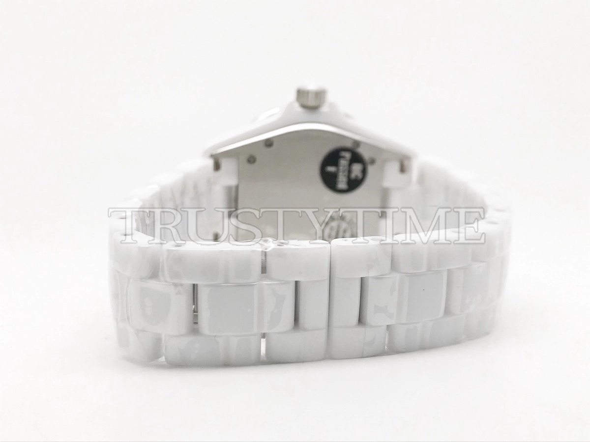Копия часов Chanel J-12 Graffiti 38 H5240