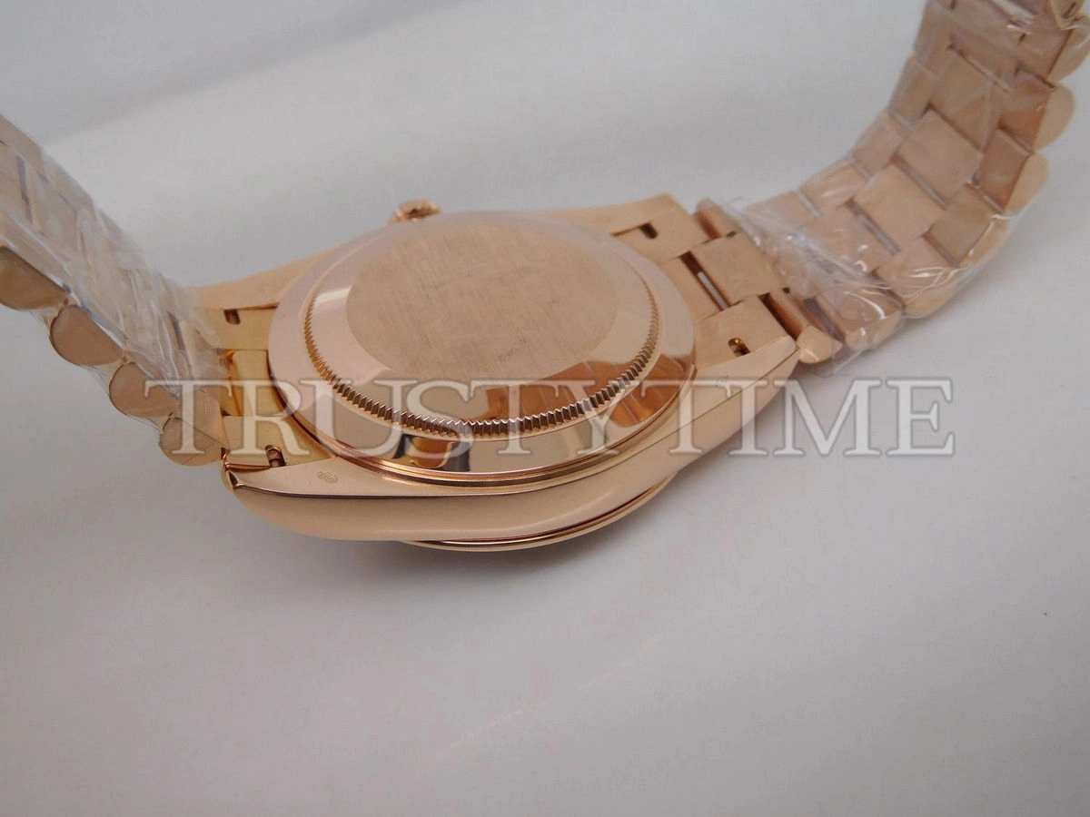 Копия часов Rolex Day-Date 40mm 228345RBR-0006