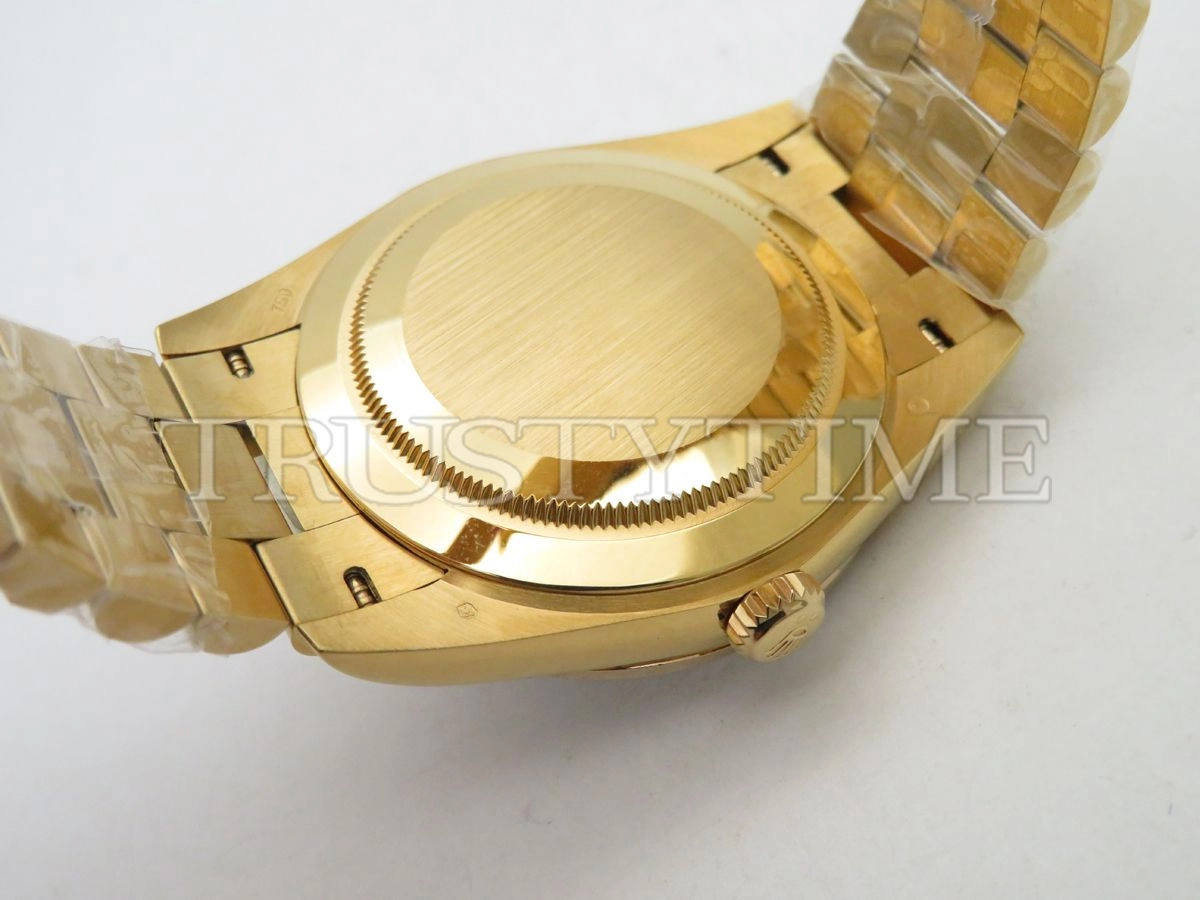 Копия часов Rolex Day-Date 40mm 228398TBR-0001