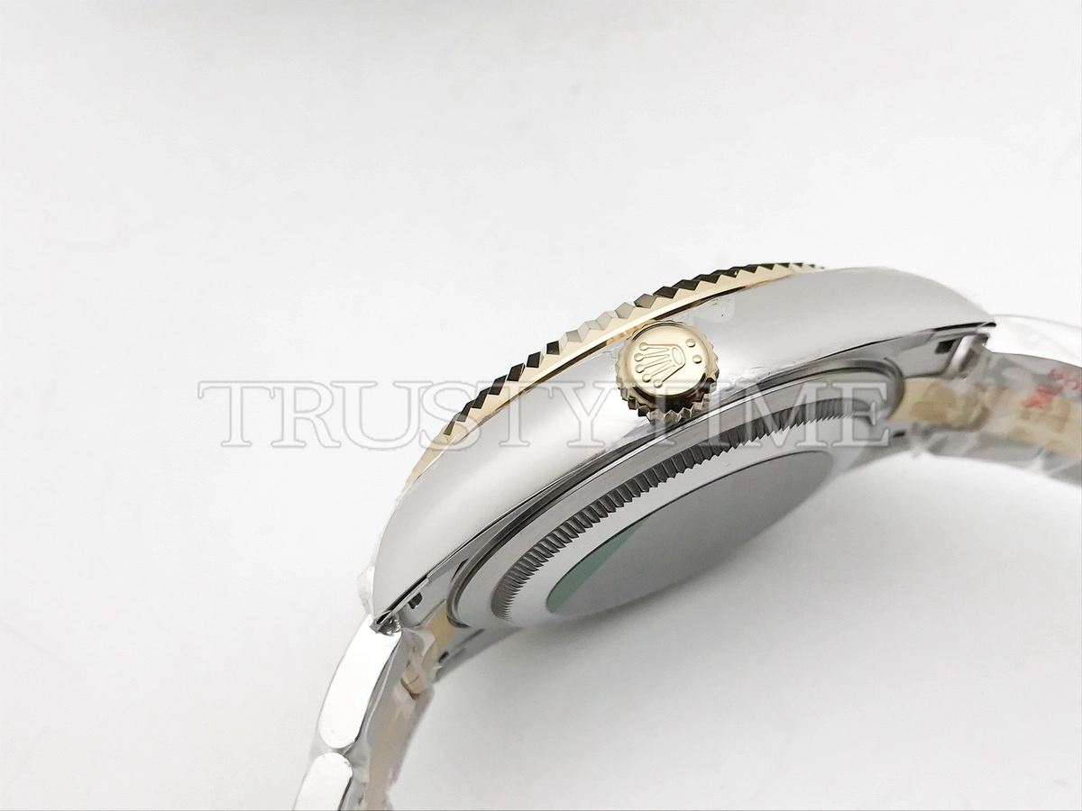 Копия часов Rolex Sky-Dweller 42mm 326933-0003