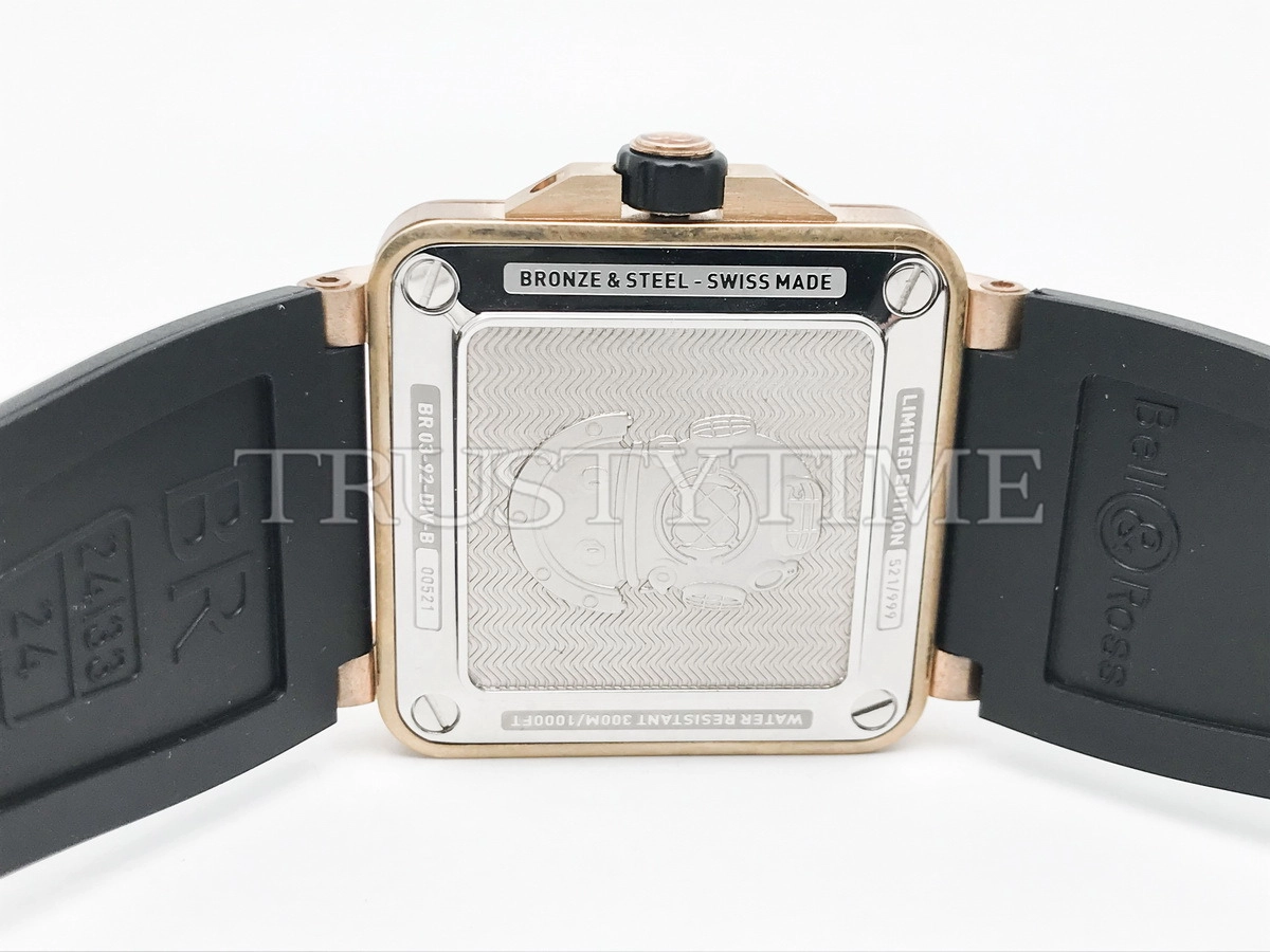 Копия часов Bell & Ross BR 03-92 Diver Black & Green Bronze BR0392-D-LT-BR/SRB